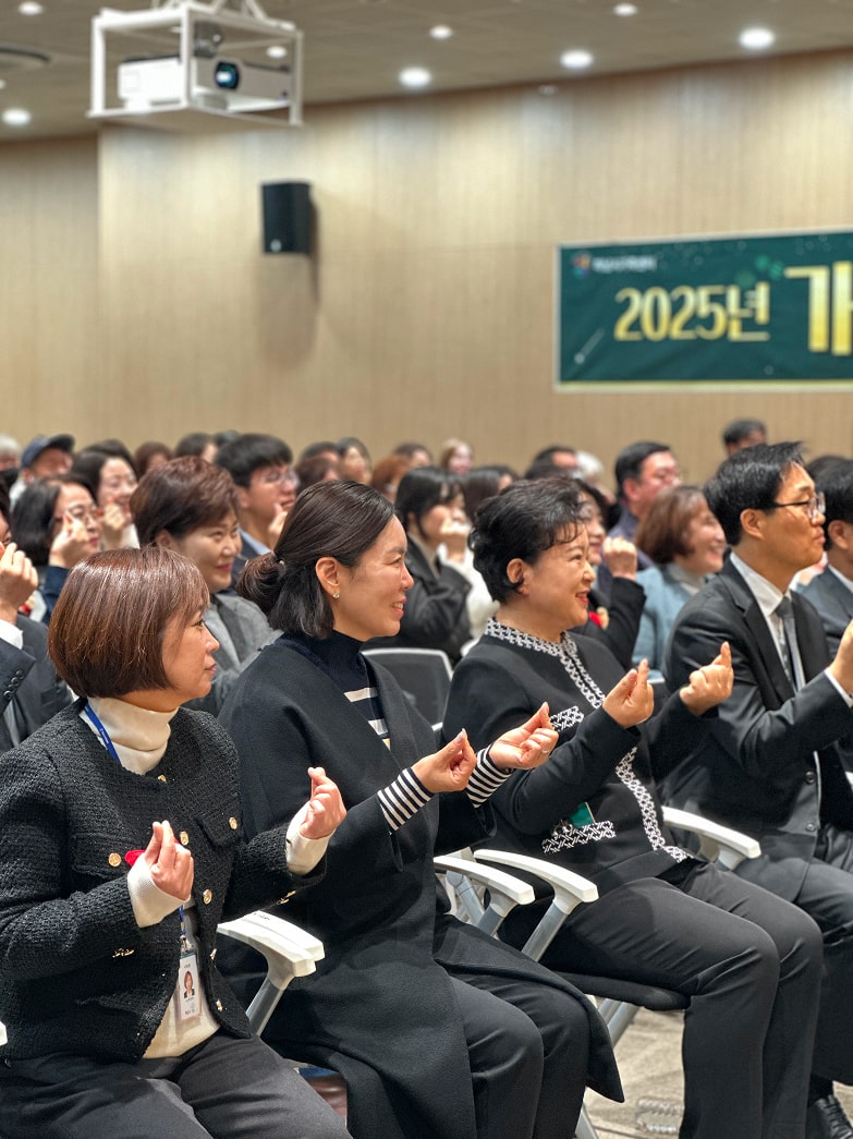 FAU Expands ESG Impact with Skincare Donation to Support Multicultural Families in Hanam